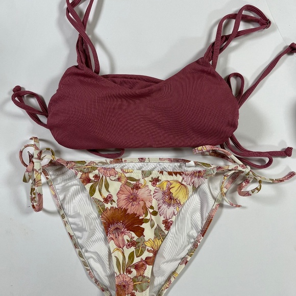 Swimwear Size Small Two Piece Bikini - Picture 1 of 7